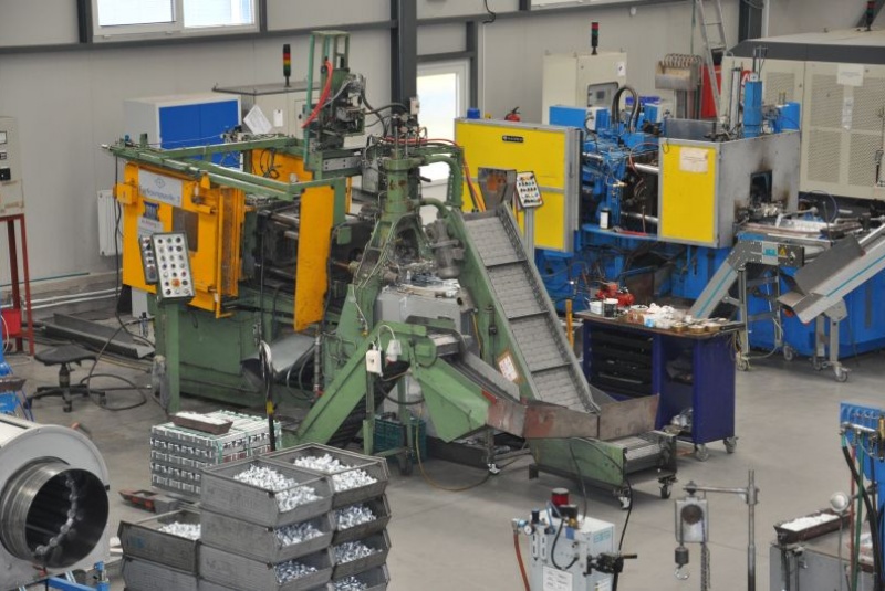 Tlakové odlievanie 2 / Stroje - foto Tlakové odlievanie 2 / Stroje - foto
